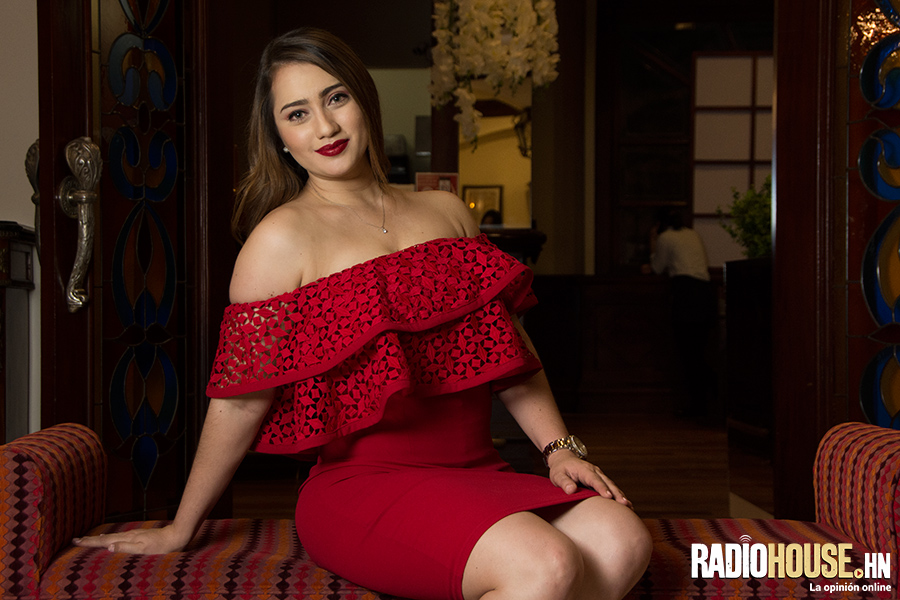 Mariela Rodríguez la bella y nueva imagen de Hoy es tu Día de Canal RadioHouse